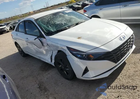 2023 Hyundai Elantra Sel z USA, uszkodzony, nr VIN 5NPLM4AG7PH106205